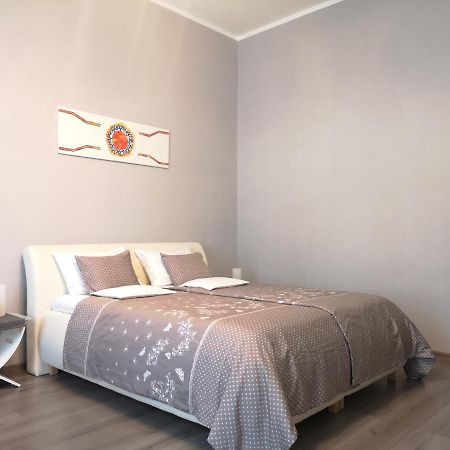 Central Apartment بودابست المظهر الخارجي الصورة